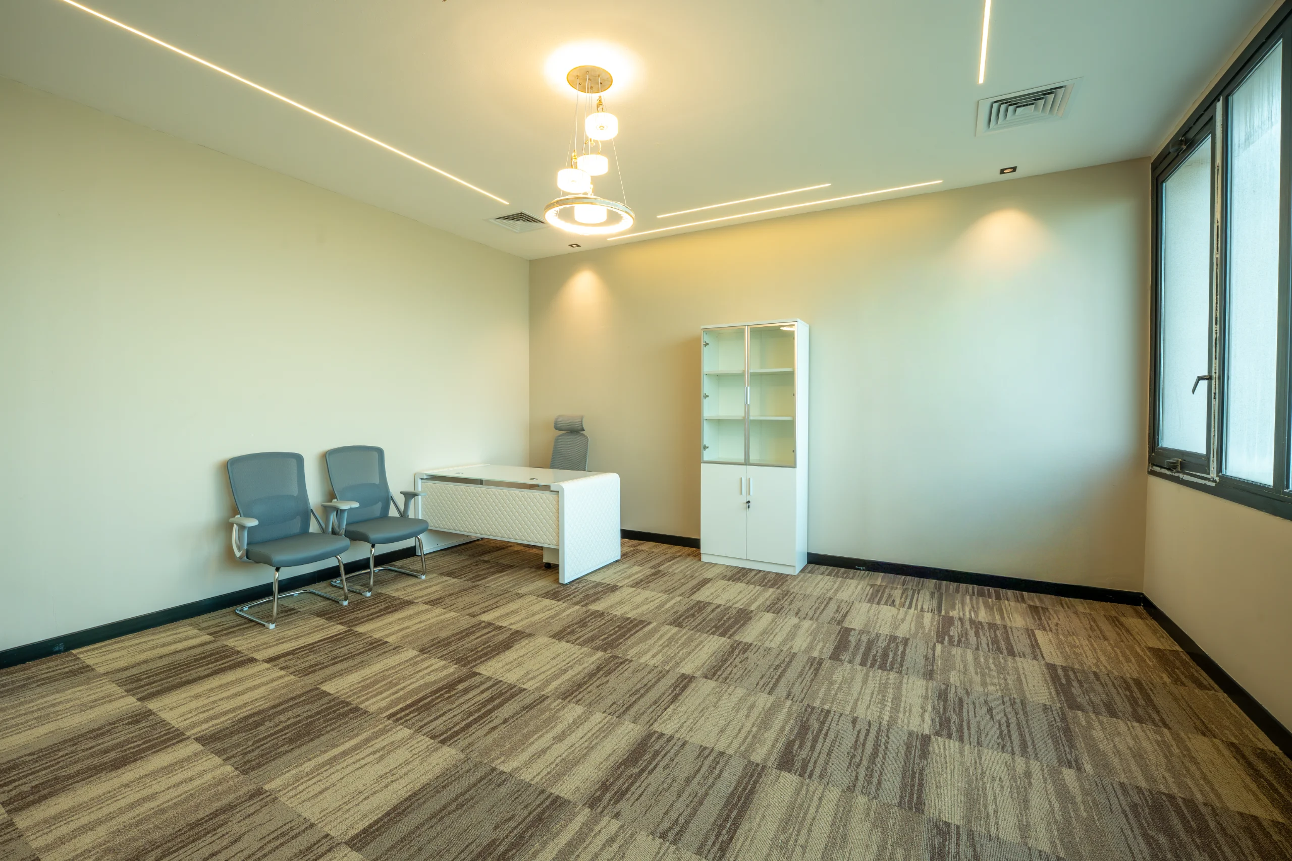Premium Serviced Offices in Abu Dhabi | Spacious & Refined Workspace — photo 2
